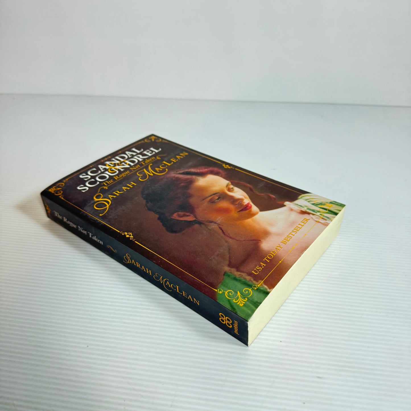 Scandal & Scoundrel : The Rogue Not Taken - Sarah MacLean (New)