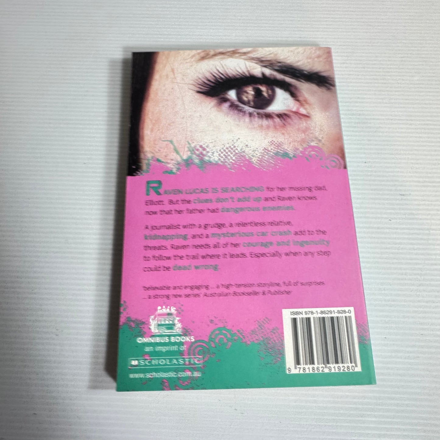 Raven Lucas 2 : Dead Wrong - Christine Harris (New)