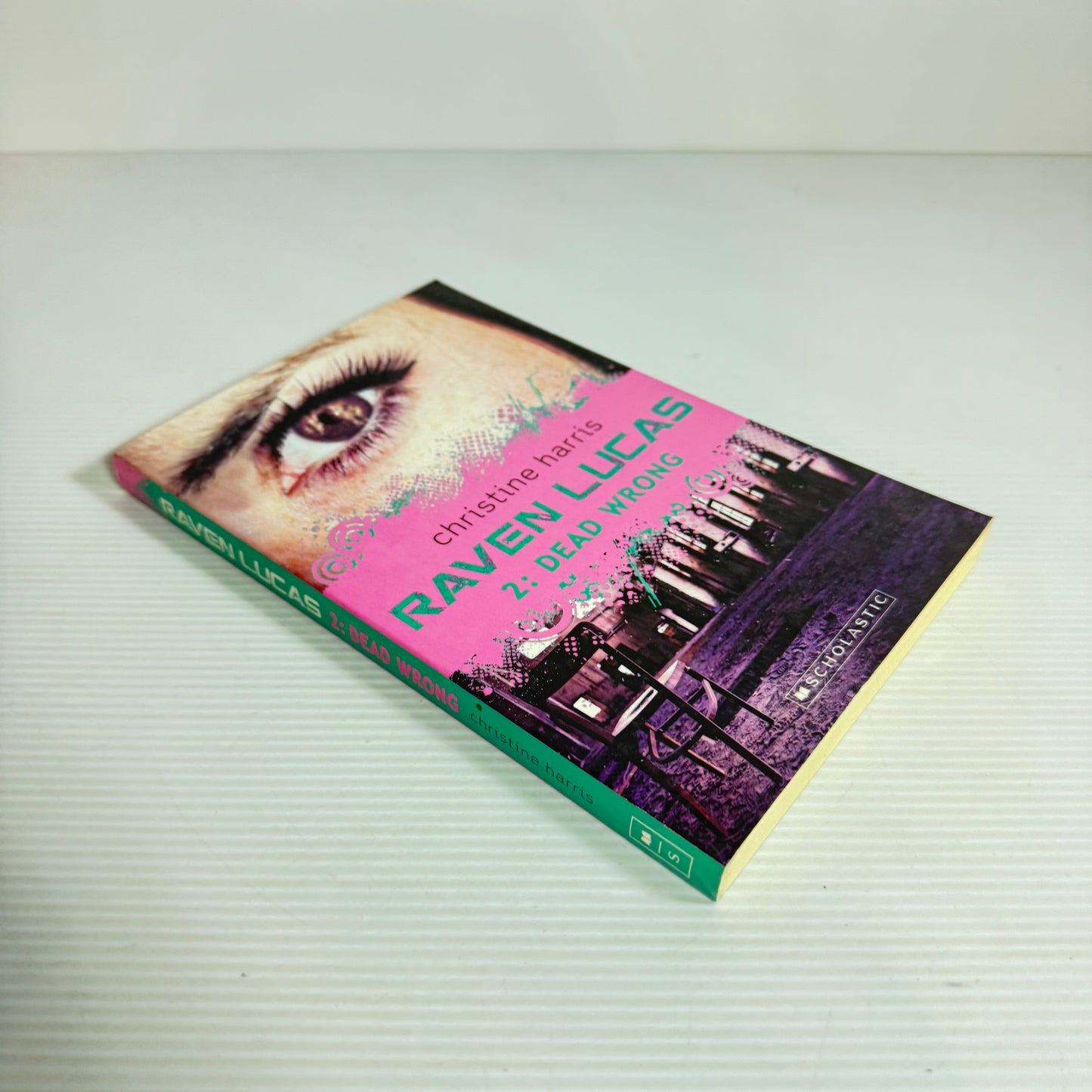Raven Lucas 2 : Dead Wrong - Christine Harris (New)