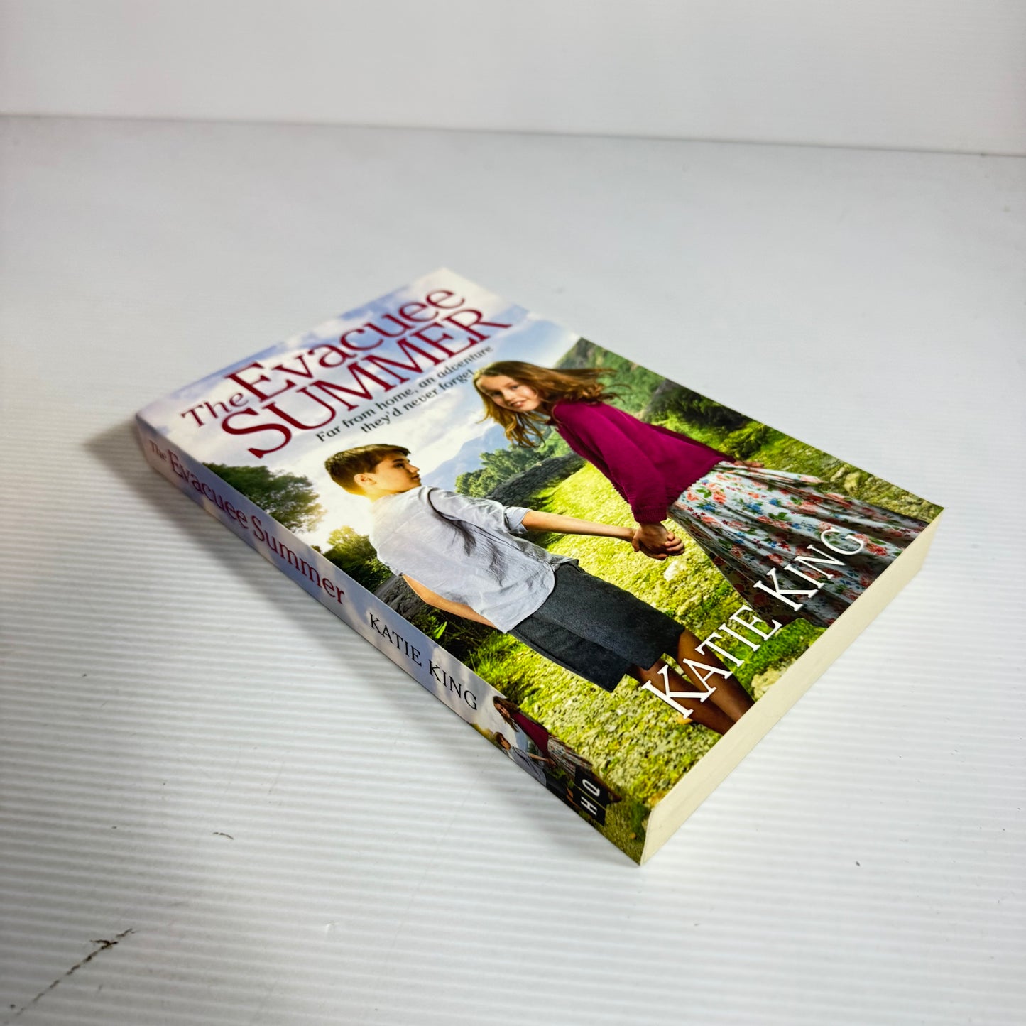 The Evacuee Summer - Katie King (New)
