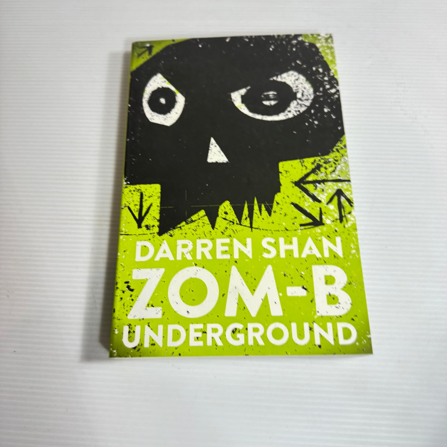 Zom-B Underground - Darren Shan (New)