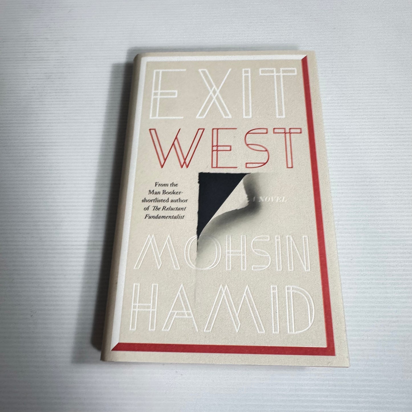 Exit West - Moshsin Hamid (New)