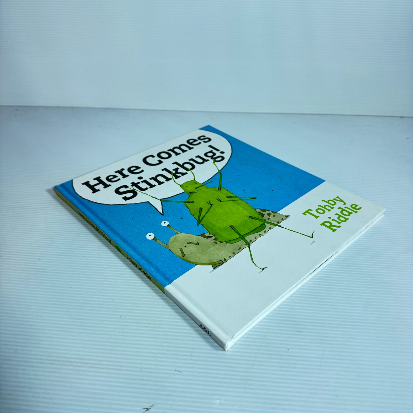 Here Comes Stinkbug! - Tohby Riddle (New)