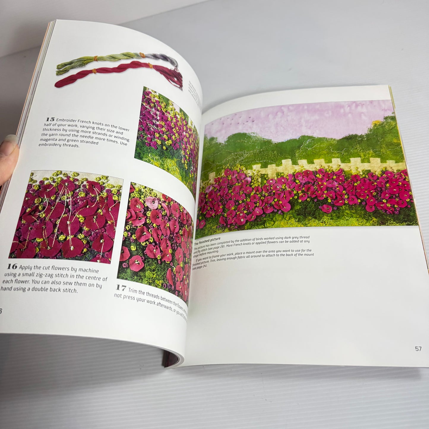 The Art Of Embroidered Flowers - Gilda Baron (New)