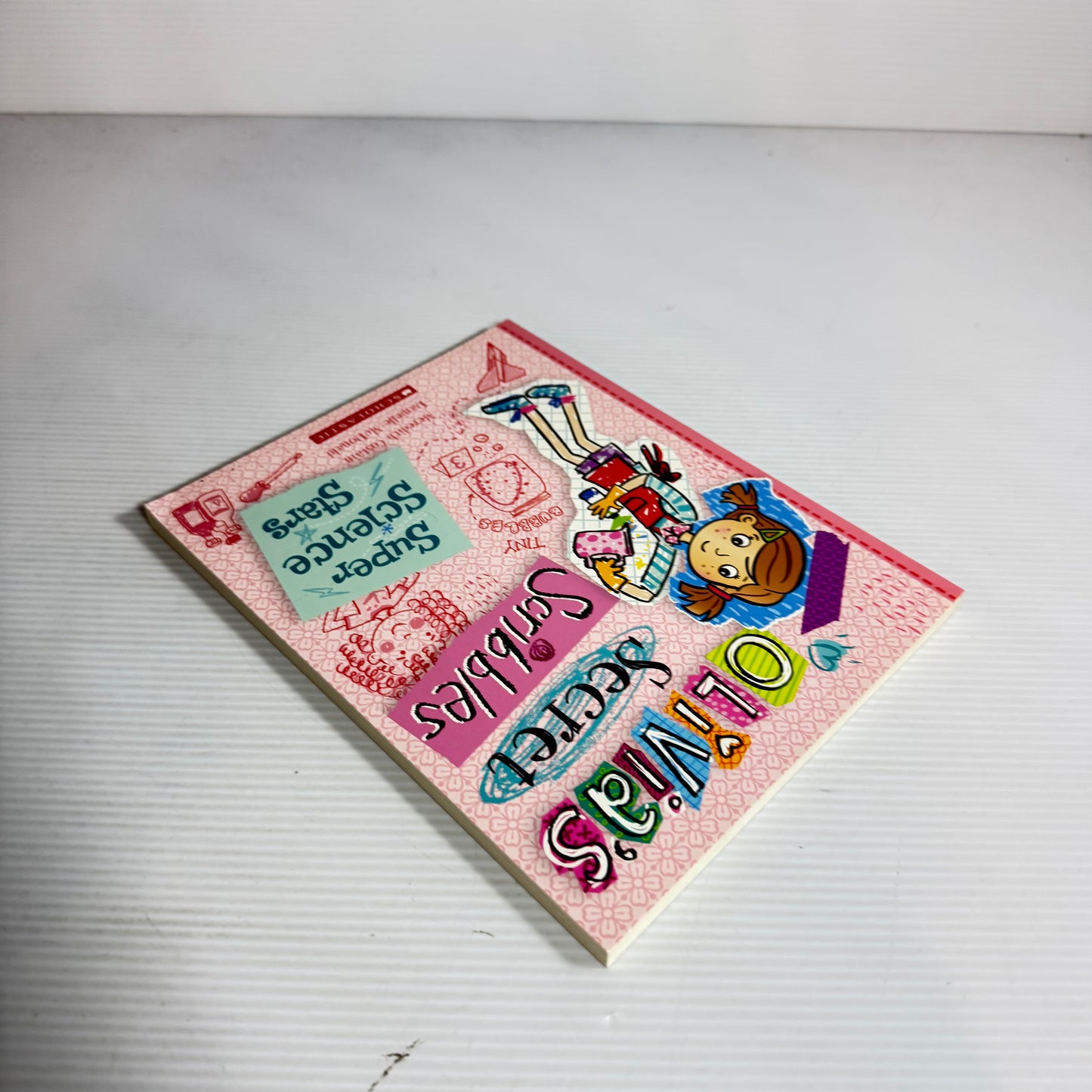 Olivia's Secret Scribbles : Super Science Stars - Meredith Costain & Danielle McDonald (New)