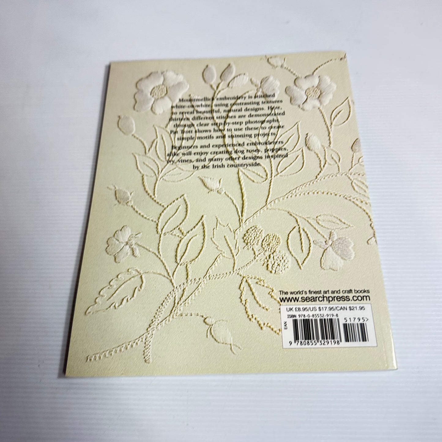 Beginner's Guide To Mountmellick Embroidery - Pat Trott (New)