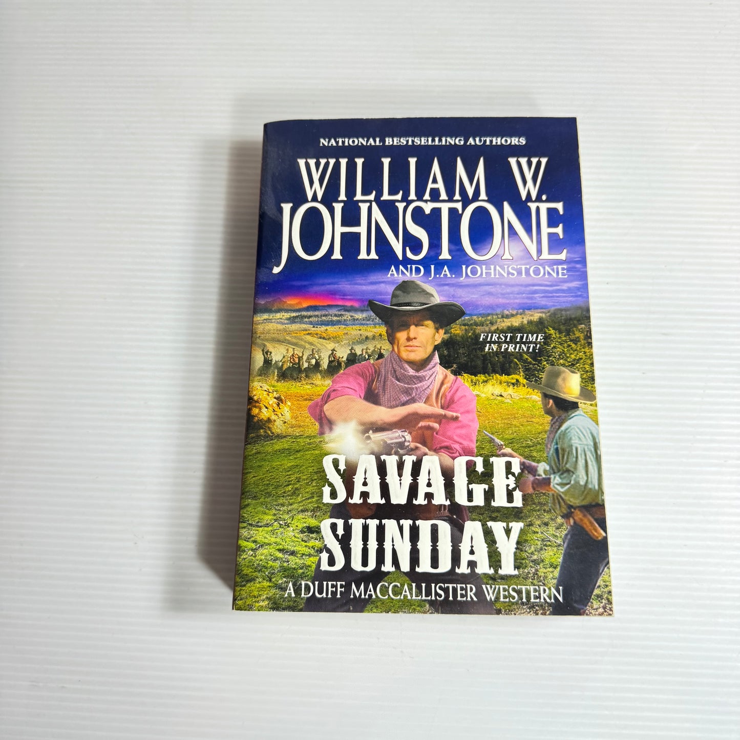 Savage Sunday: A Duff MacCallister Western - William W. Johnstone and J. A. Johnstone (New)
