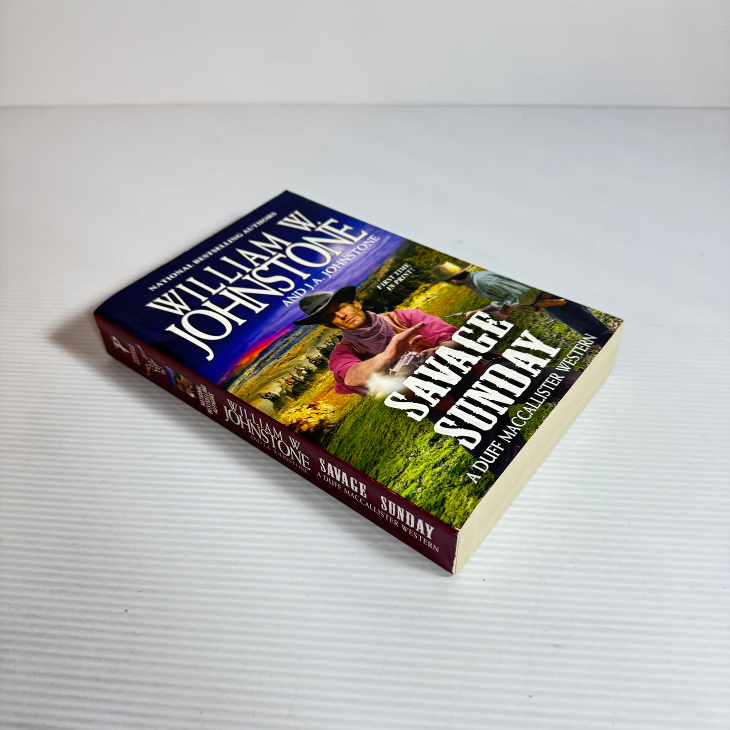 Savage Sunday: A Duff MacCallister Western - William W. Johnstone and J. A. Johnstone (New)