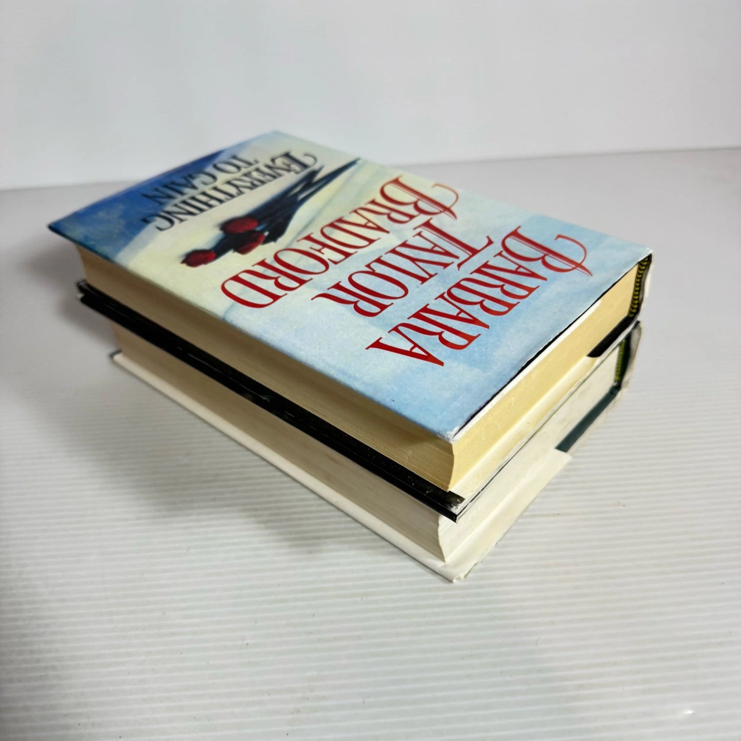 Romance Hardcover Book Bundle x 2 : Everything To Gain - Barbara Taylor Bradford & Lovers and Liars - Sally Beauman (2346)