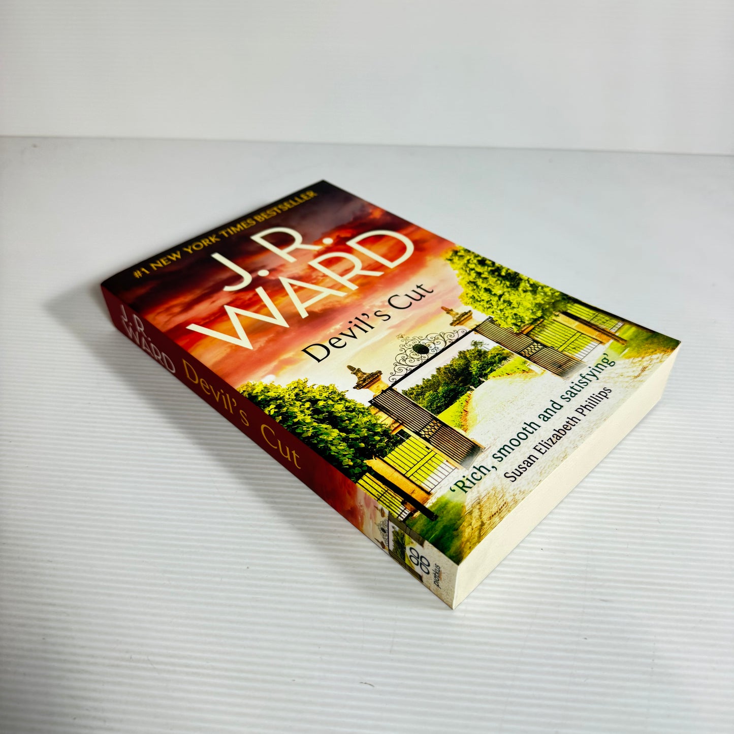 Devil's Cut - J.R. Ward (New)