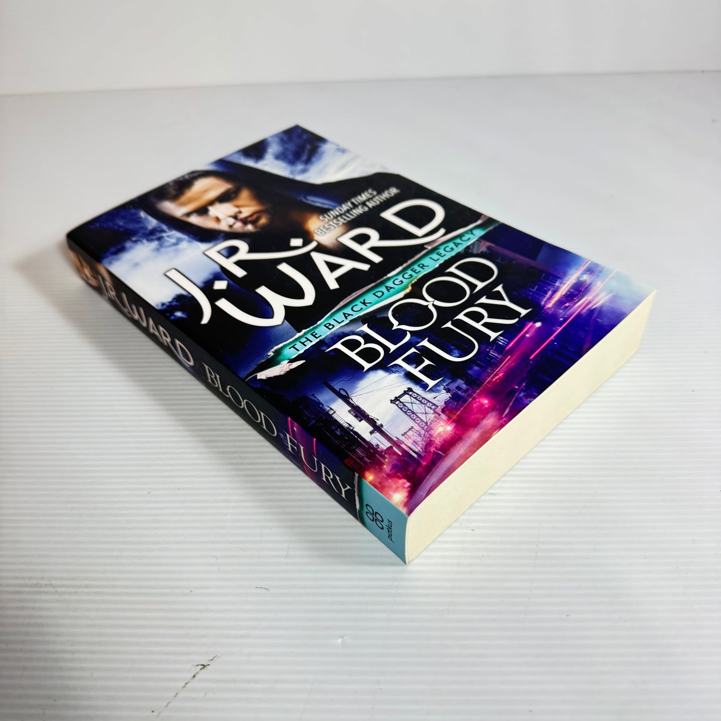Blood Fury : The Black Dagger Legacy - J.R. Ward (New)