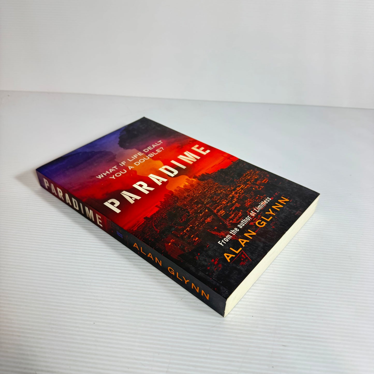 Paradime : What If Life Dealt You A Double? - Alan Glynn (New)