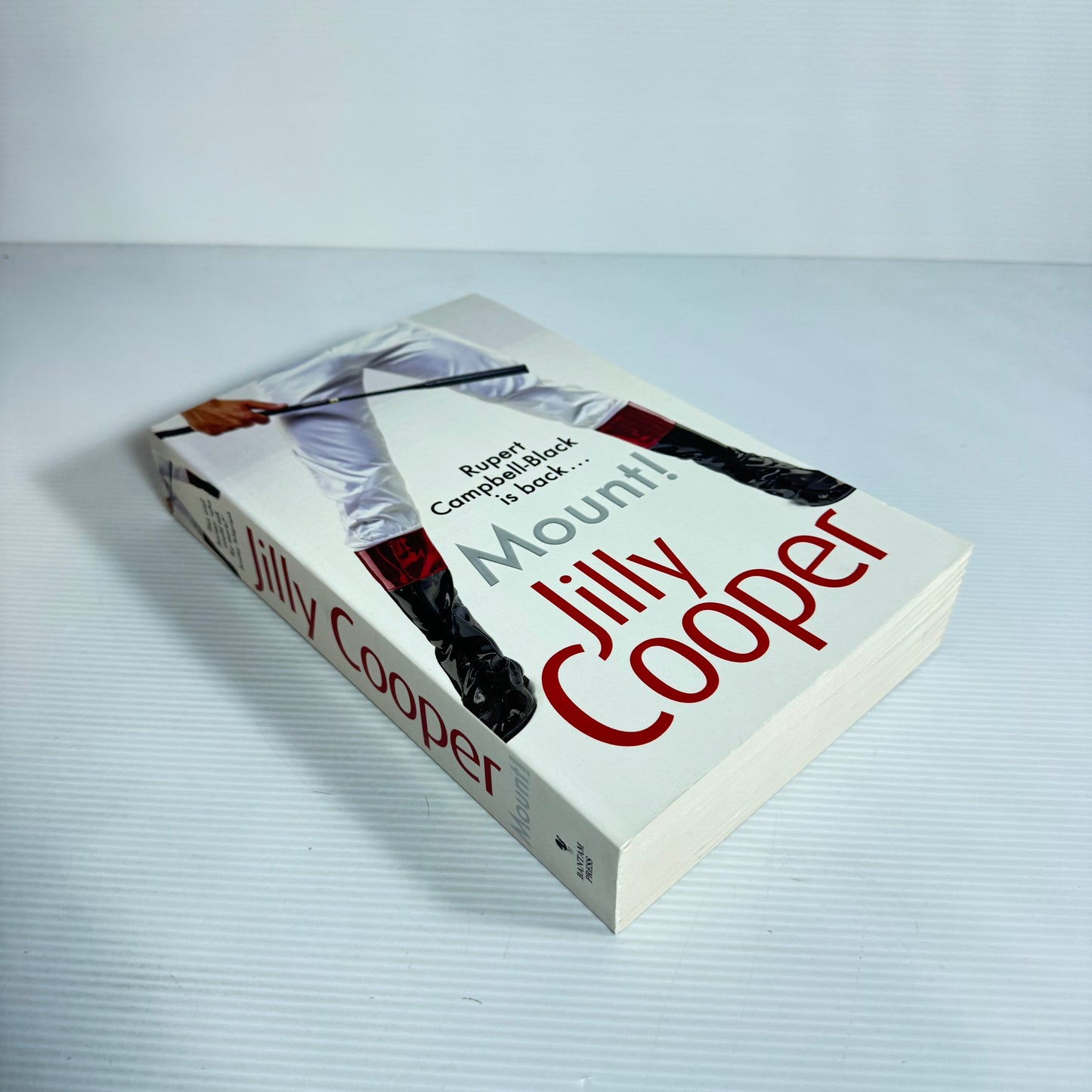Mount! - Jilly Cooper (New)