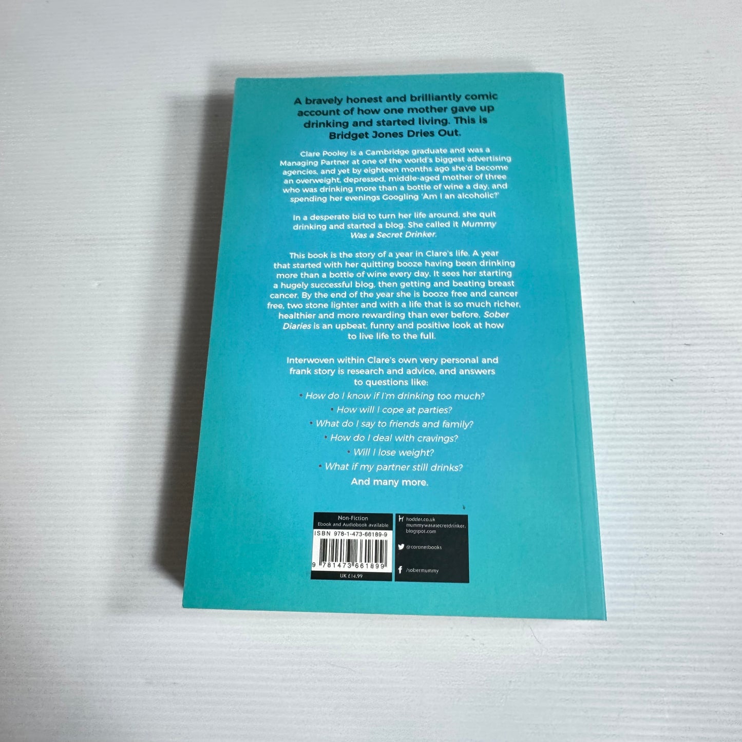 The Sober Diaries - Clare Pooley (New)