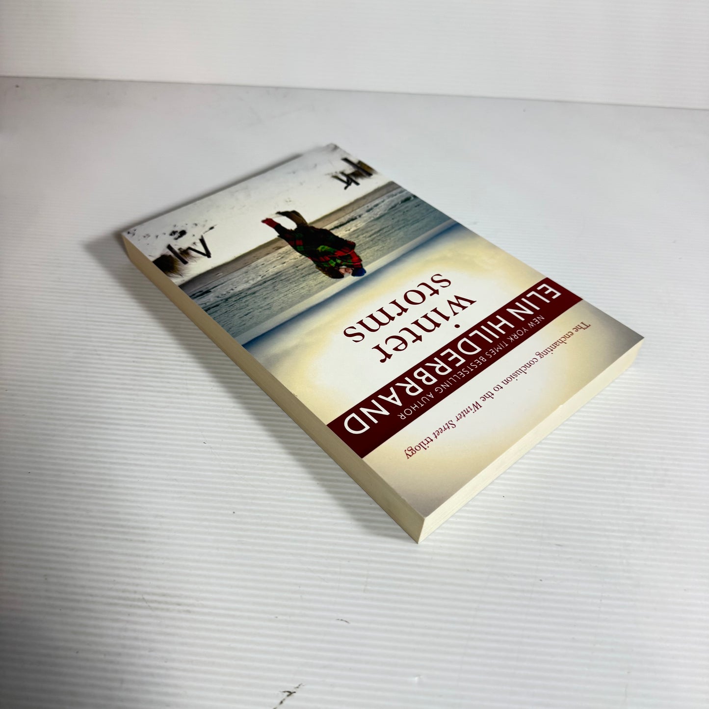 Winter Storms - Elin Hilderband (New)