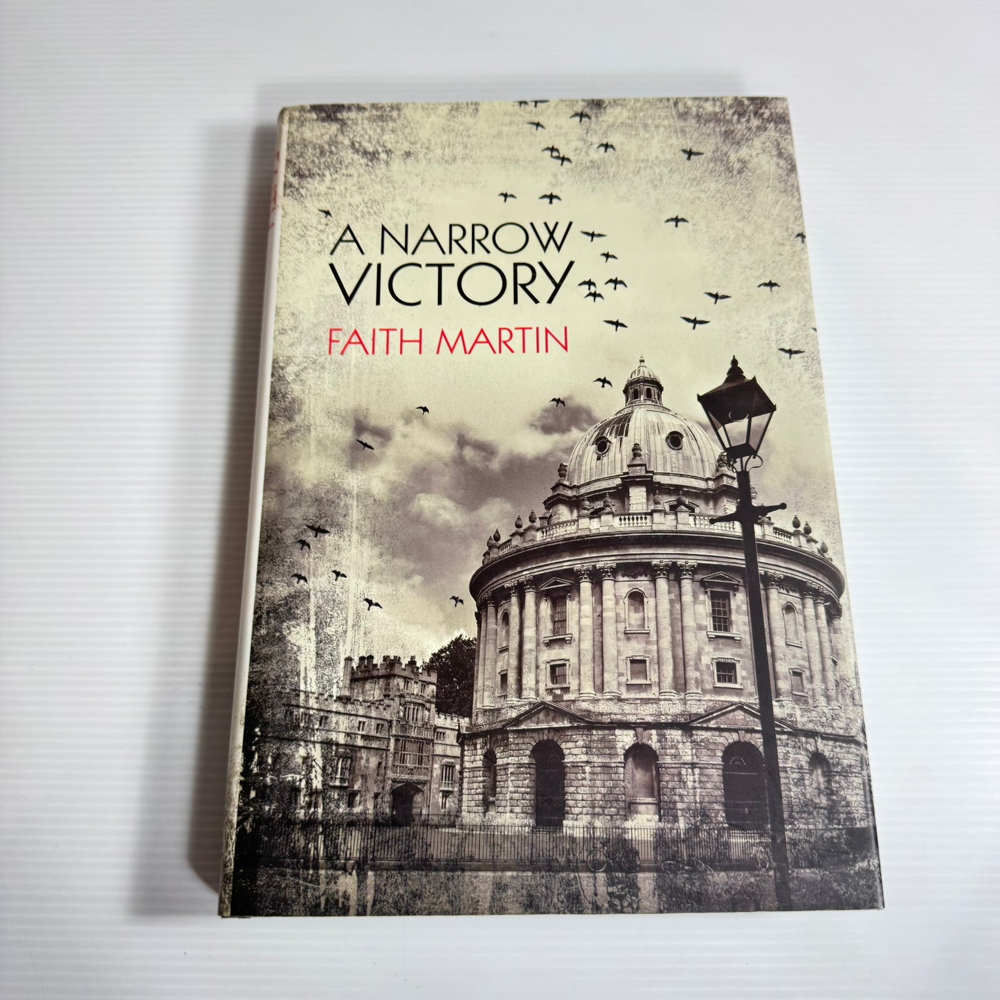 A Narrow Victory - Faith Martin (New)