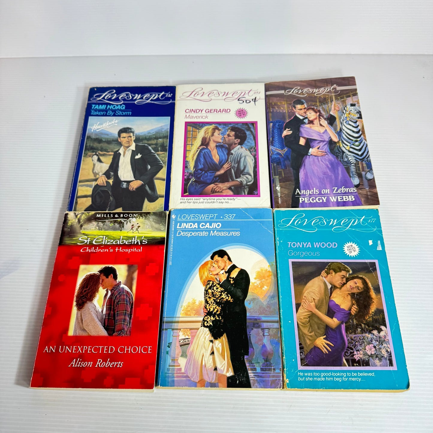 Mills & Boon/Loveswept Mixed Romance Book Bundle x 6 Books (2398)
