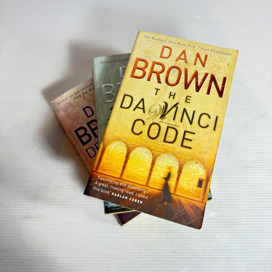 Dan Brown Book Bundle x 3 Books : The Da Vinci Code, Deception Point, Angels and Demons (2850)
