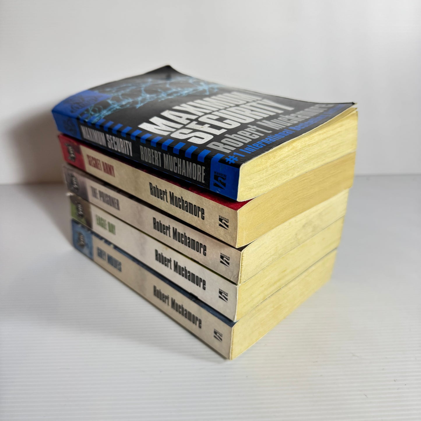 Robert Muchamore Henderson's Boys Book Bundle x 5 : The Prisoner, Grey Wolves, Eagle Day, Secret Army & Maximum Security (3109)