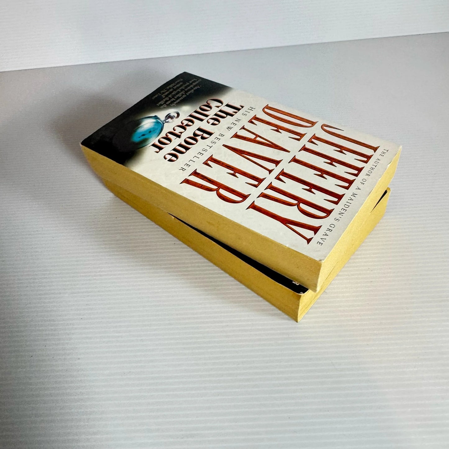 Jefferey Deaver Book Bundle x 2 Books : The Bone Collector & The Vanished Man (2232)