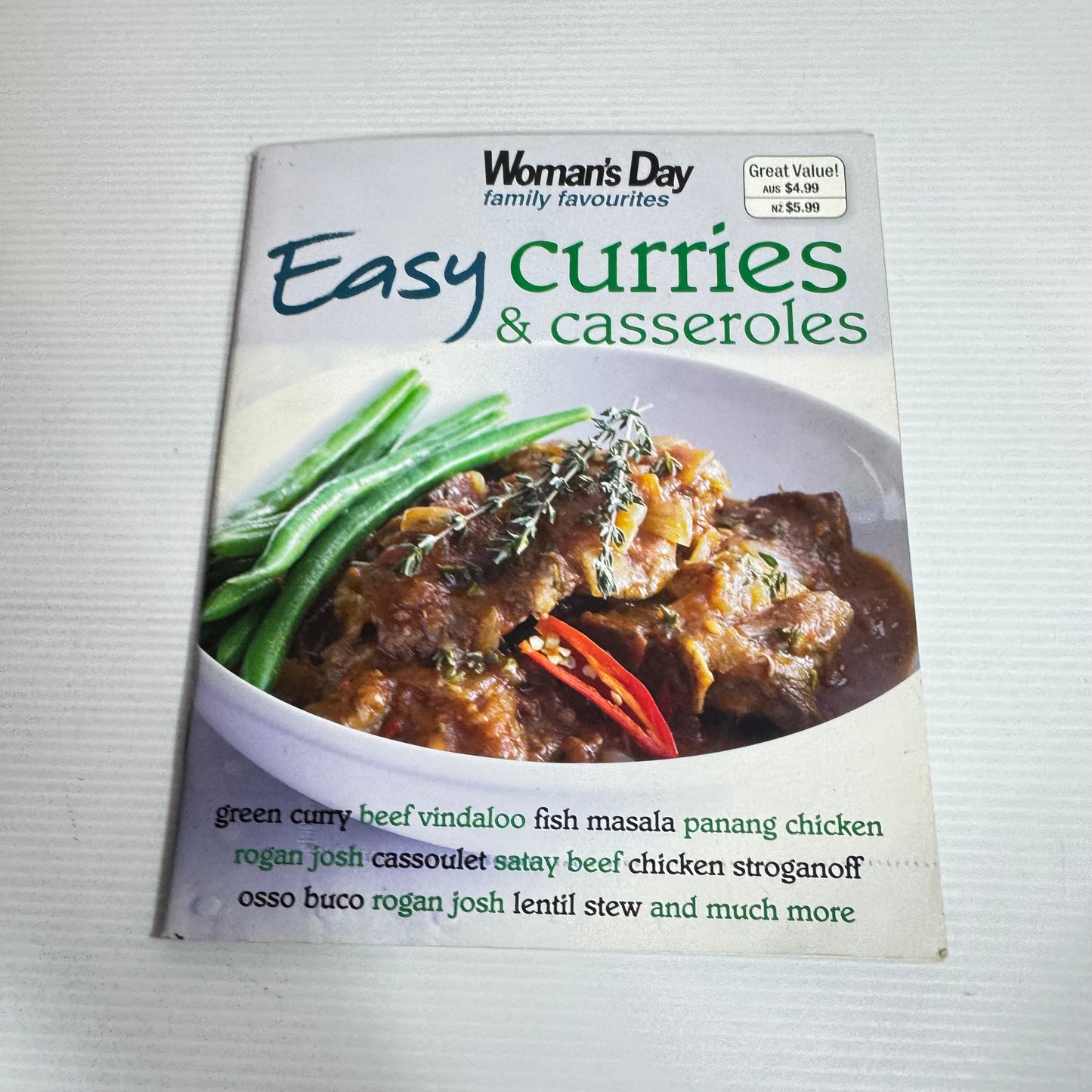 Casserole Cookbook Bundle x 3 : The New Zealand Crockpot Cookbook - Joan Bishop, Woman's Day Easy Curries & Casseroles, The Australian Women's Weekly - Casseroles(3318)