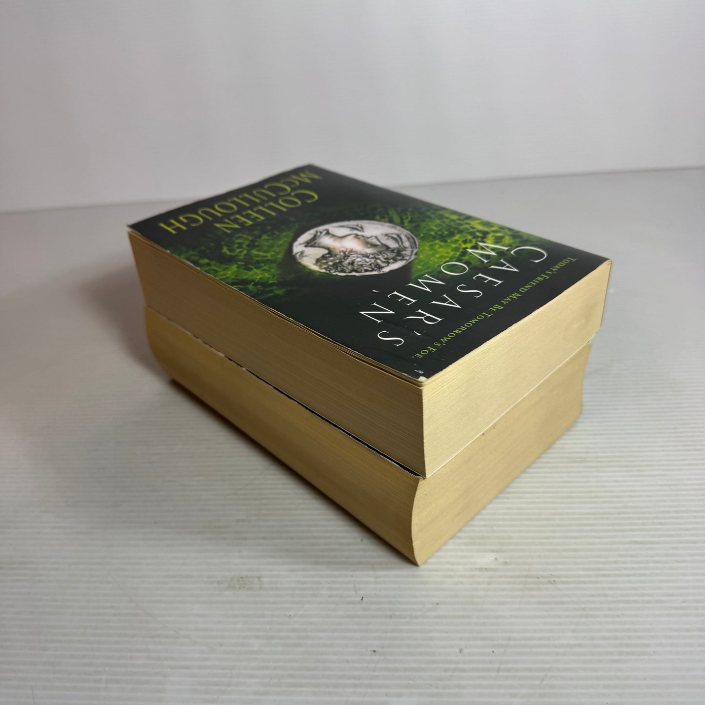 Colleen McCullough Book Bundle x 2 : Caesar's Women & Fortune's Favourites (2828)