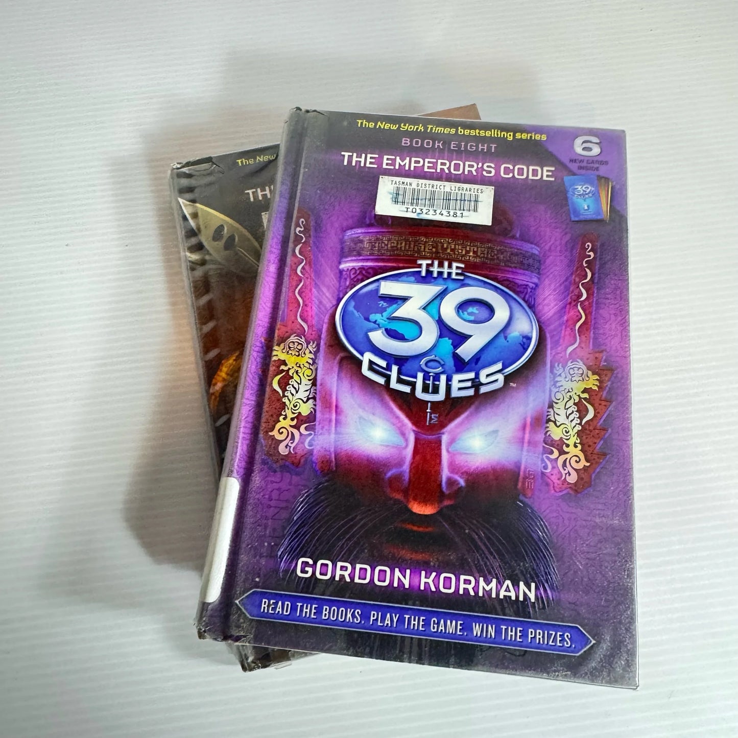 The 39 Clues Series Book Bundle x 2 Books : The Viper's Nest (Book 7) & The Emperor's Code (Book 8)