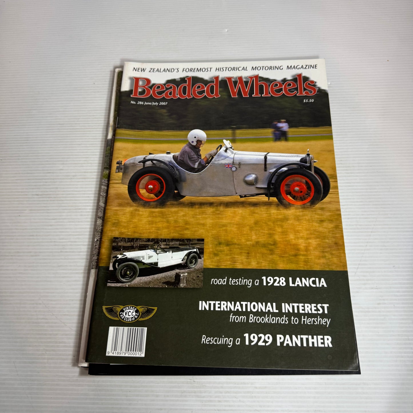 2005-2009 Vintage Beaded Wheels Magazine Book Bundle x 25 Magazines (2624)