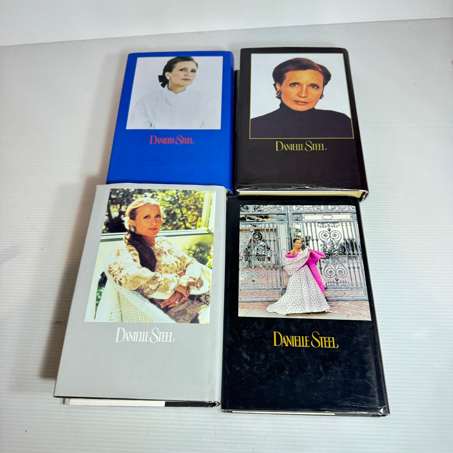 Danielle Steel Hardcover Book Bundle x 4 Books (2460)