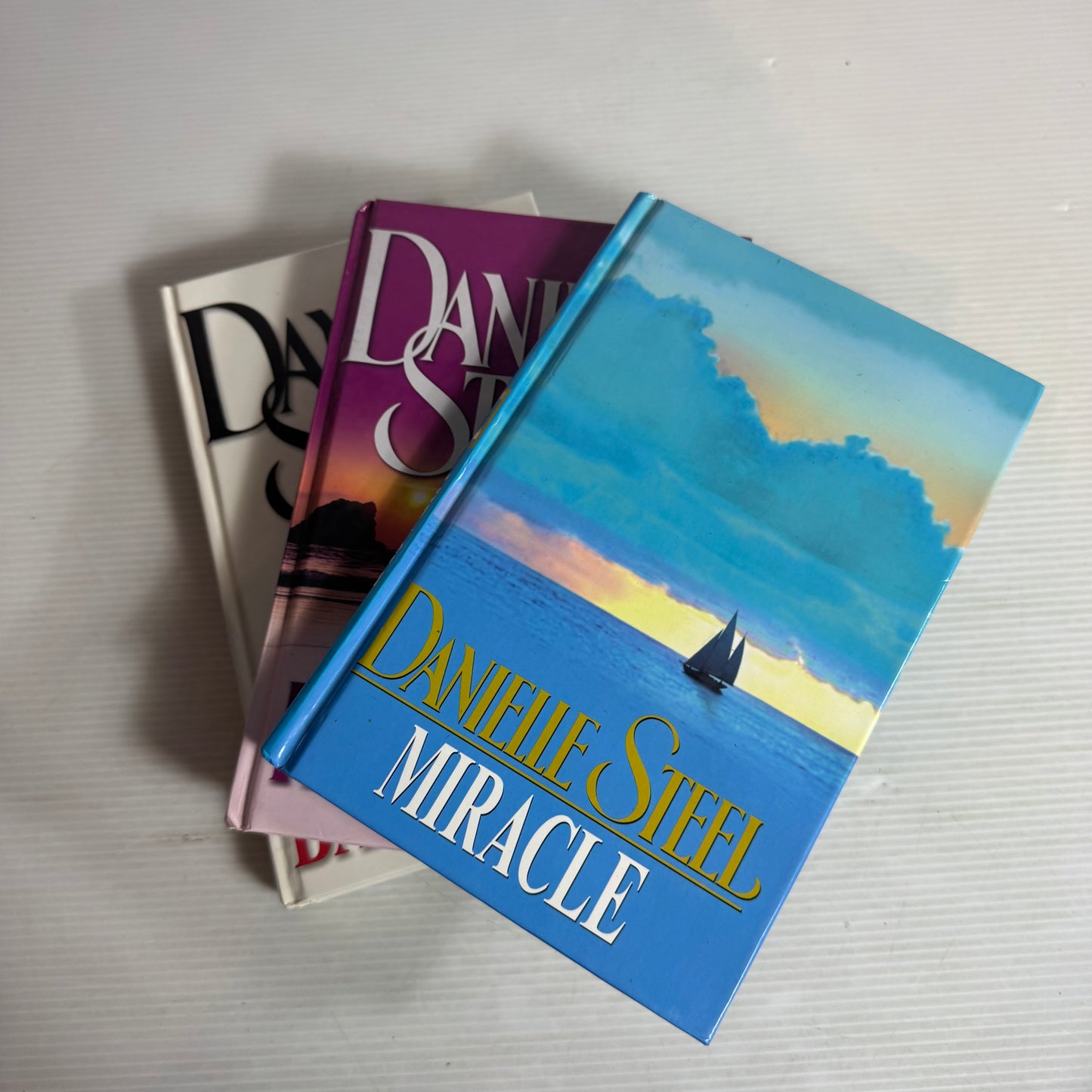 Danielle Steel Hardcover Book Bundle x 3 : Miracle, Safe Harbour, Toxic Bachelors (2823)