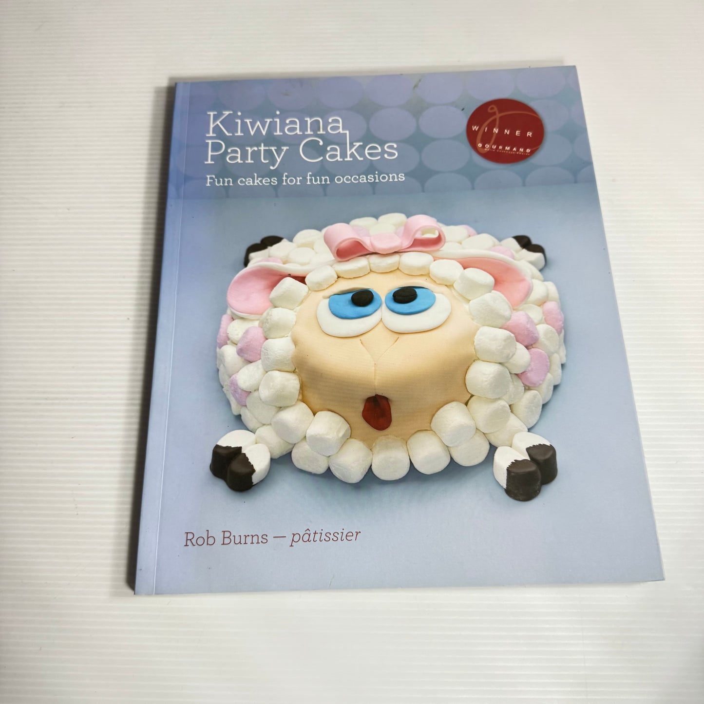 Kiwi Cupcake Book Bundle x 3 Books (3219)