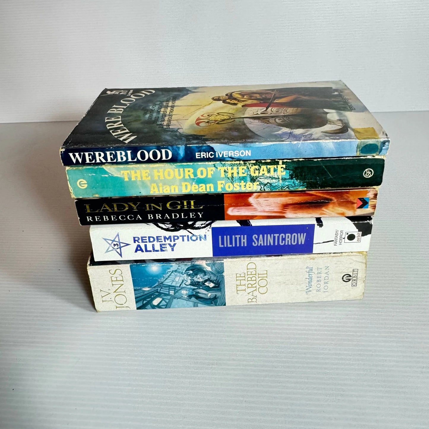 Fantasy Book Bundle x 5 Books : Various Authors (202)