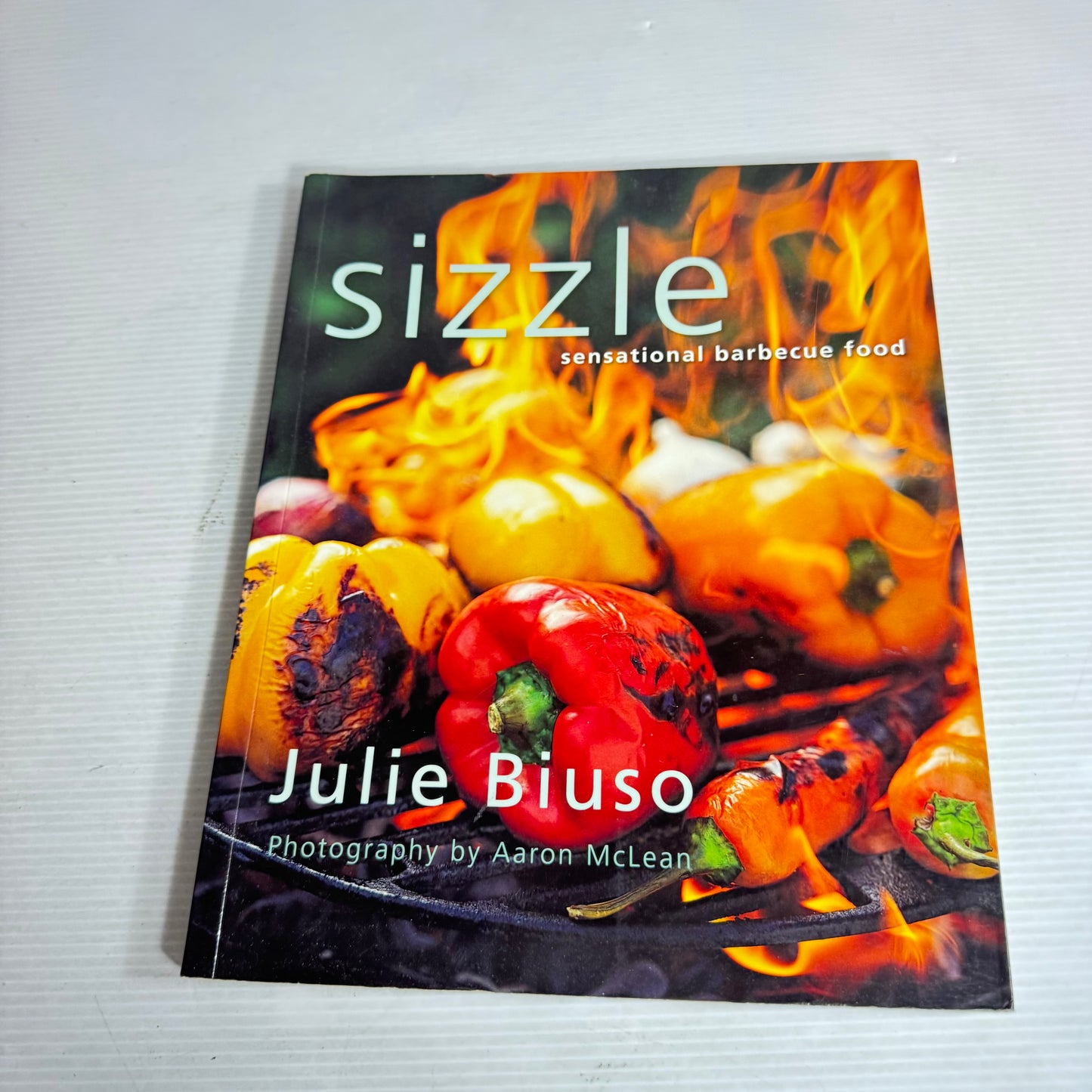 Julie Biuso Cookbook Bundle x 2 : Sizzle : Sensational Barbecue Food & Never-Ending Summer(2938)