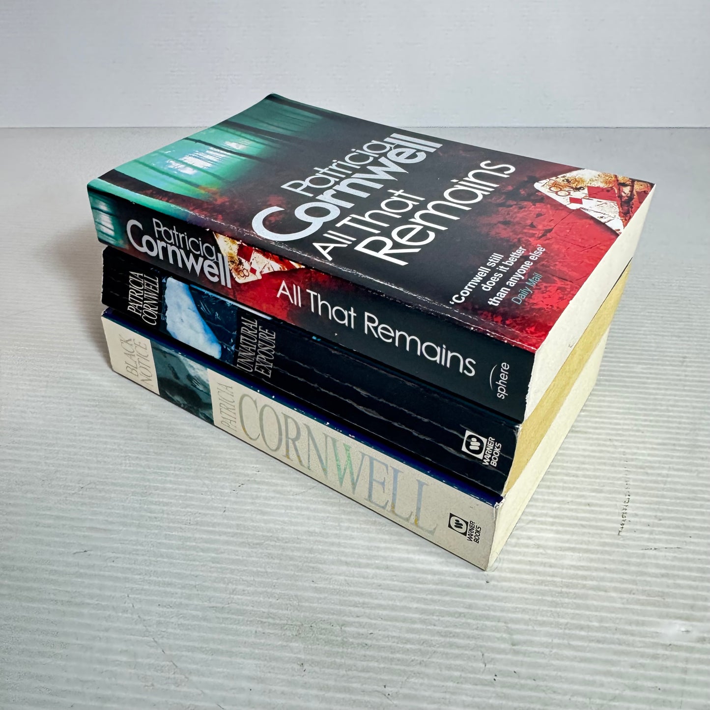 Patricia Cornwell Small Paperback Bundle x 3 : All That Remains, Unnatural Exposure, Black Notice (2978)