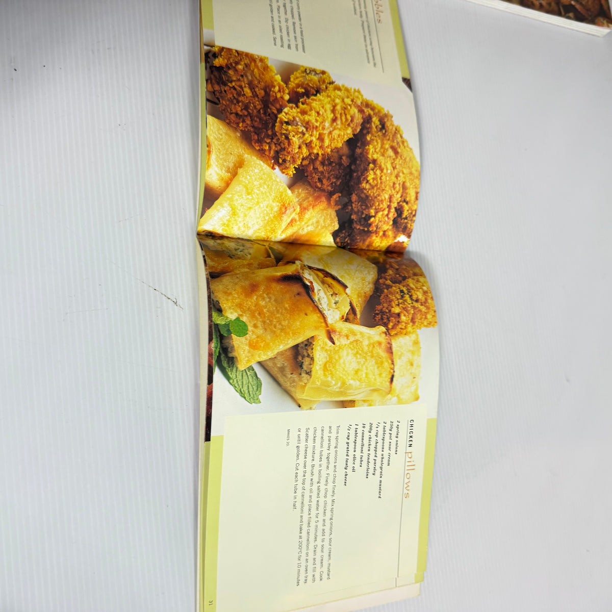 Finger Food Book Bundle x 3 : Nibbled, Fantastic Finger Food - Robyn Martin, Party & Finger Food - Family Circle Step-By-Step(3325)