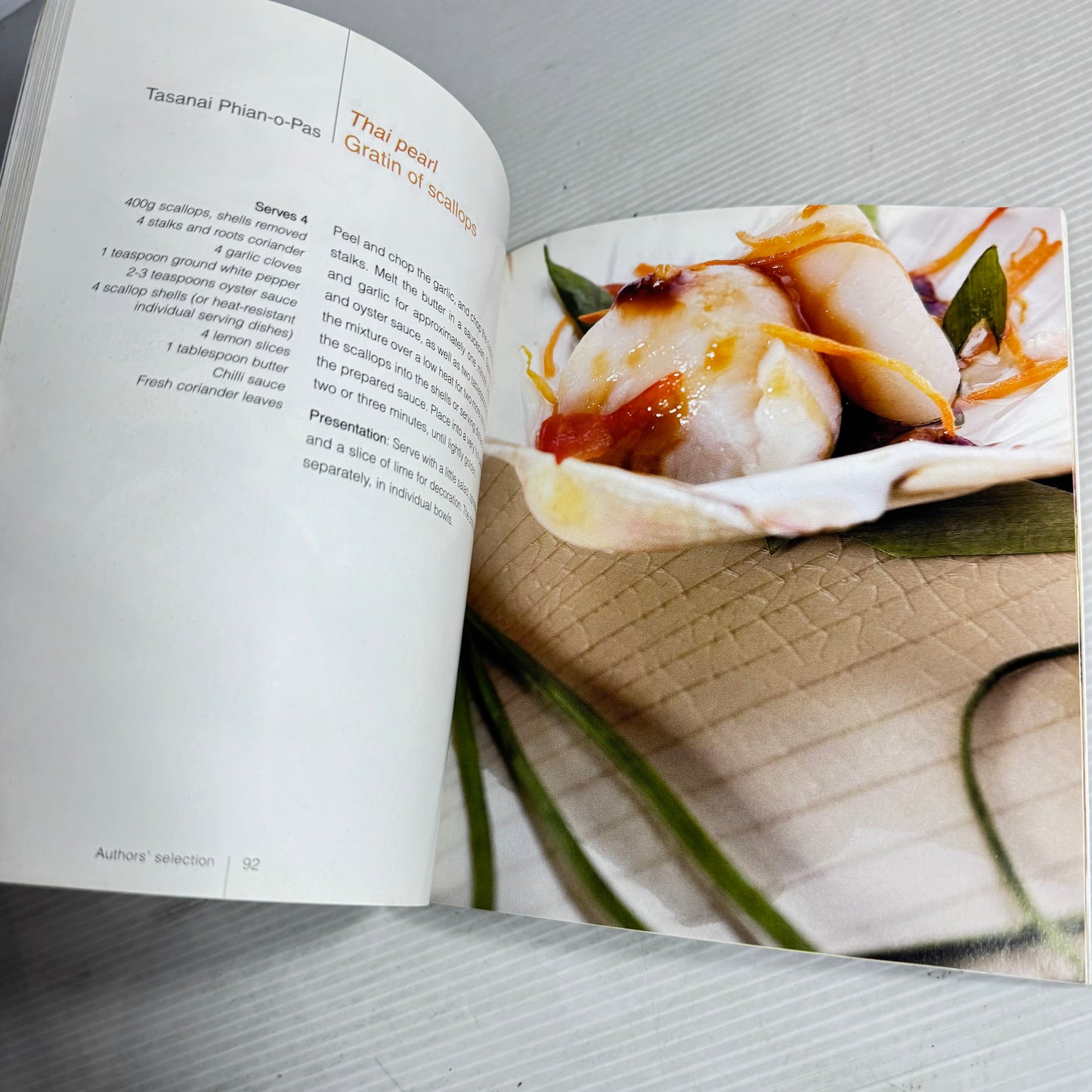 Thai Cookbook Bundle x 2 : Thailand & Australian Women's Weekly Easy Thai-Style Cookery (3042)