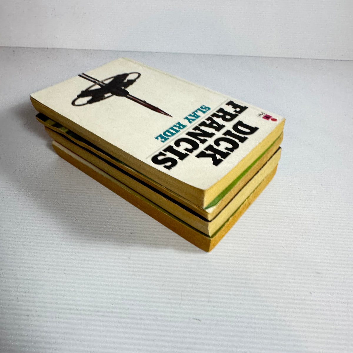 Dick Francis Vintage Bundle x 4 : Slay Ride, Bonecrack, Banker, Comeback (Vintage 1972-1991) (3466)