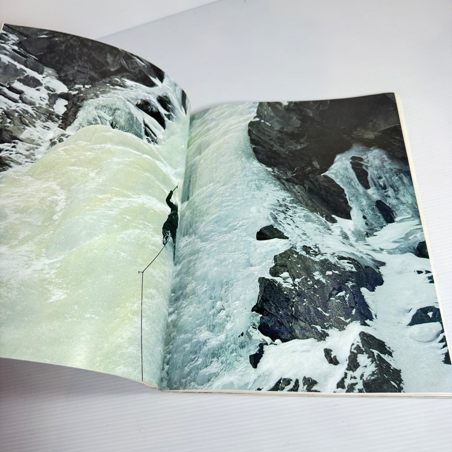 Climbing Ice - Yvon Chouinard (Vintage 1978)
