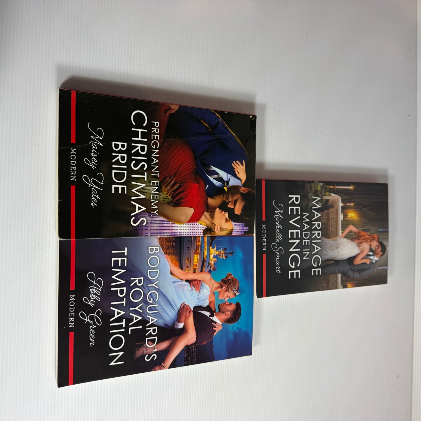 Mills & Boon Modern Large Book Bundle x 3 (3140)