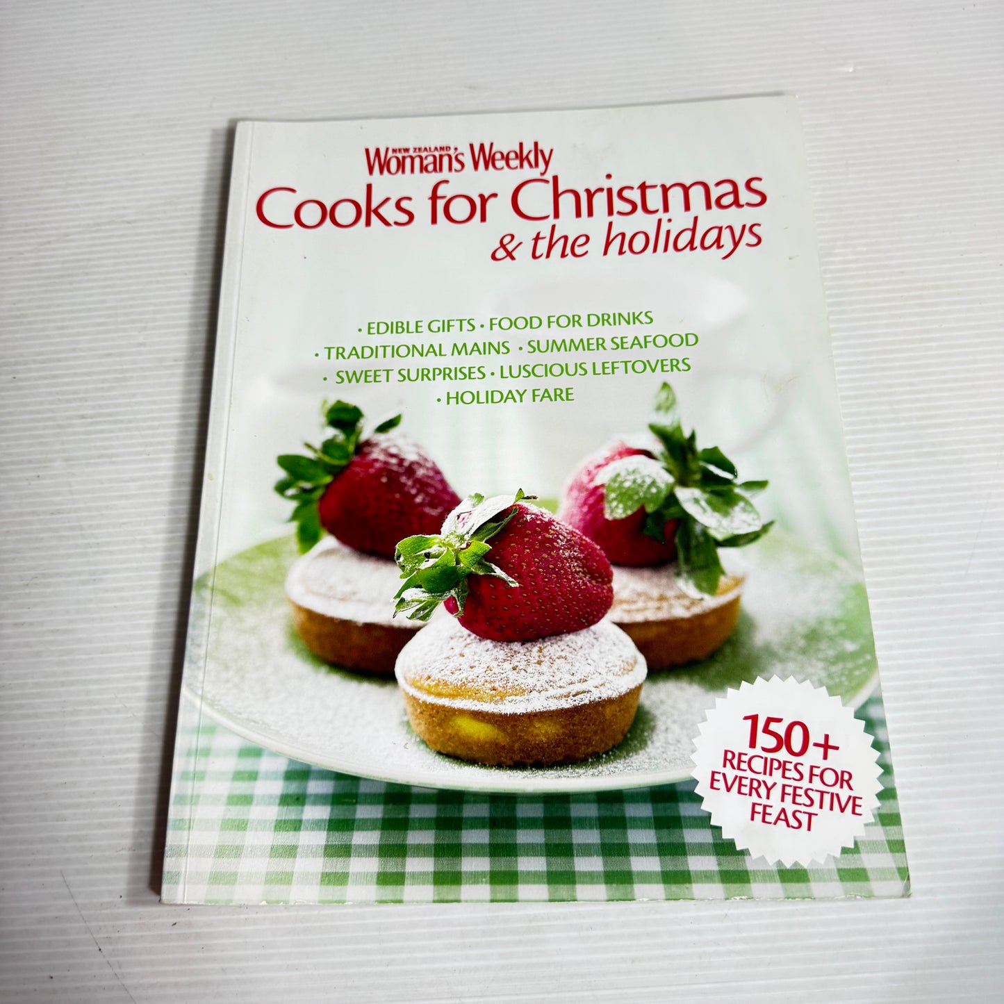 Christmas Cookbook Bundle x 3 Books (2794)