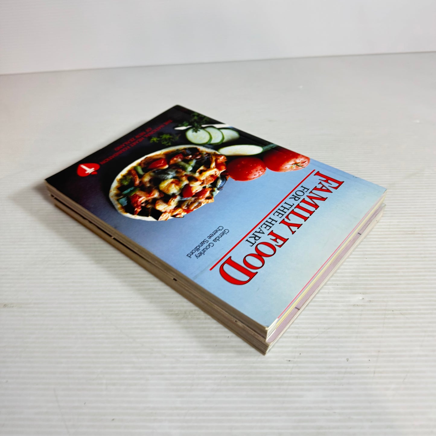 Family Food & Fine Food For the Heart Book Bundle - The National Heart Foundation of New Zealand  x 2 Books (2800)