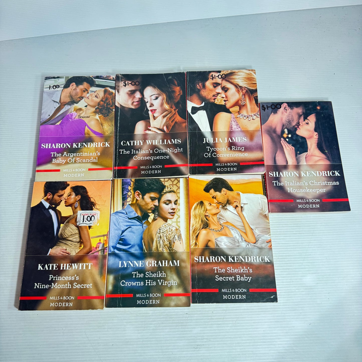 Mills & Boon Modern Book Bundle x 7 Books (3010)