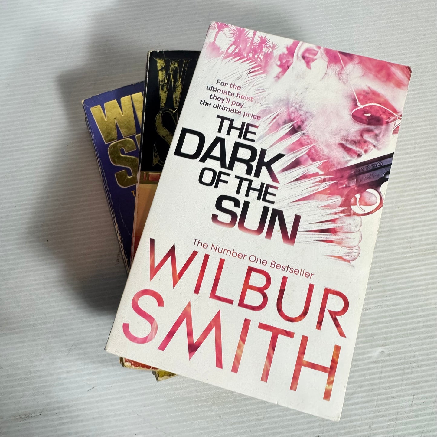 Wilbur Smith Small Paperback Bundle x 3 : The Dark of the Sun, Eagle in the Sky, Elephant Song (2958)