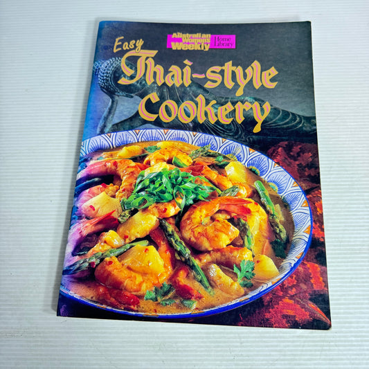 Thai Cookbook Bundle x 2 : Thailand & Australian Women's Weekly Easy Thai-Style Cookery (3042)