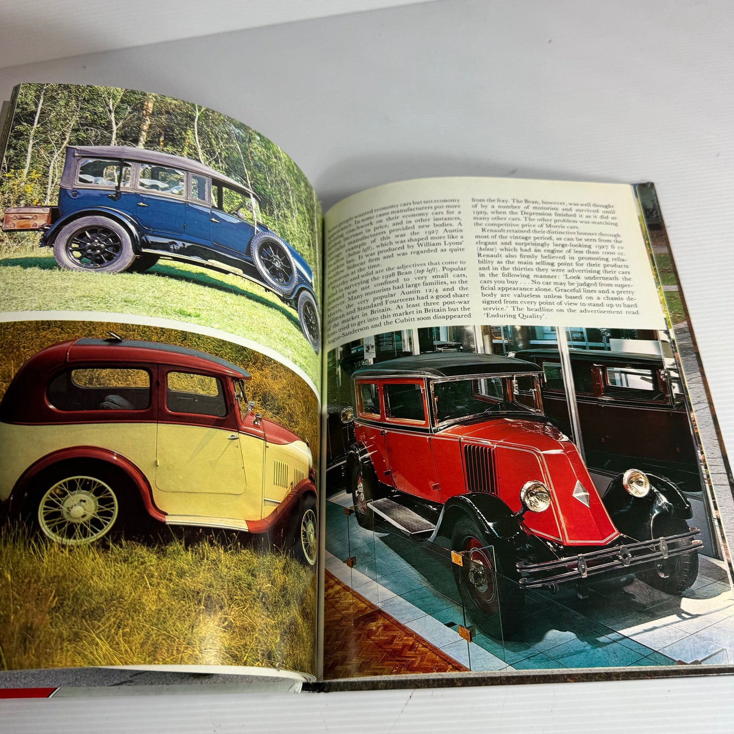Vintage Car Book Bundle x 2 : Vintage Cars in Colour & Best Loved Cars of the World (3248)