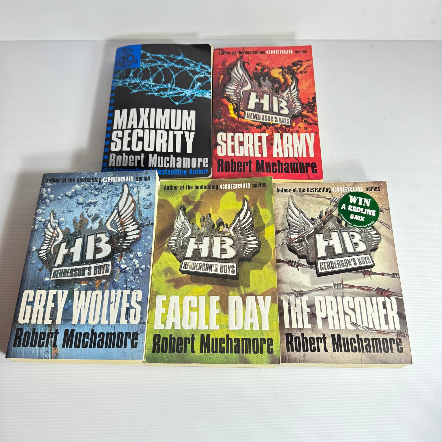 Robert Muchamore Henderson's Boys Book Bundle x 5 : The Prisoner, Grey Wolves, Eagle Day, Secret Army & Maximum Security (3109)