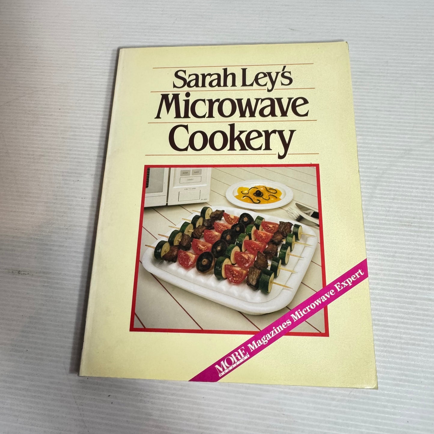 Vintage Microwave Cook Book Bundle x 4 Books (2810)
