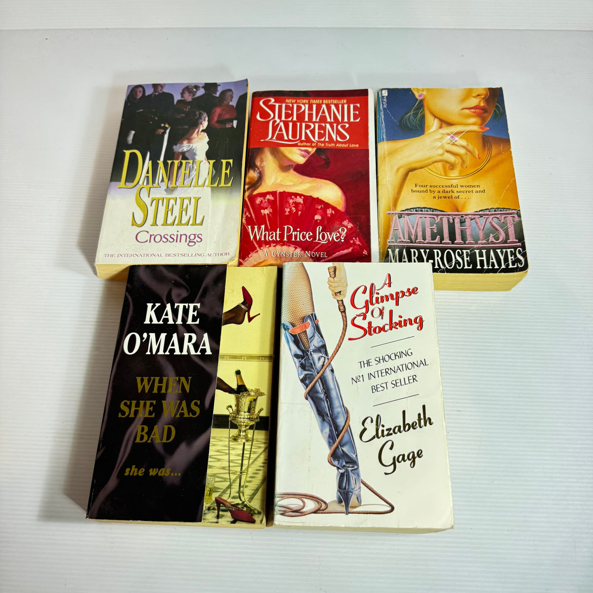 Romance Bundle x 5 : What Price Love? - Stephanie Laurens, Crossings - Danielle Steel, Amethyst - Mary-Rose Hayes, When She Was Bad - Kate O'Mara, A Glimpse of Stocking - Elizabeth Gage (3400)