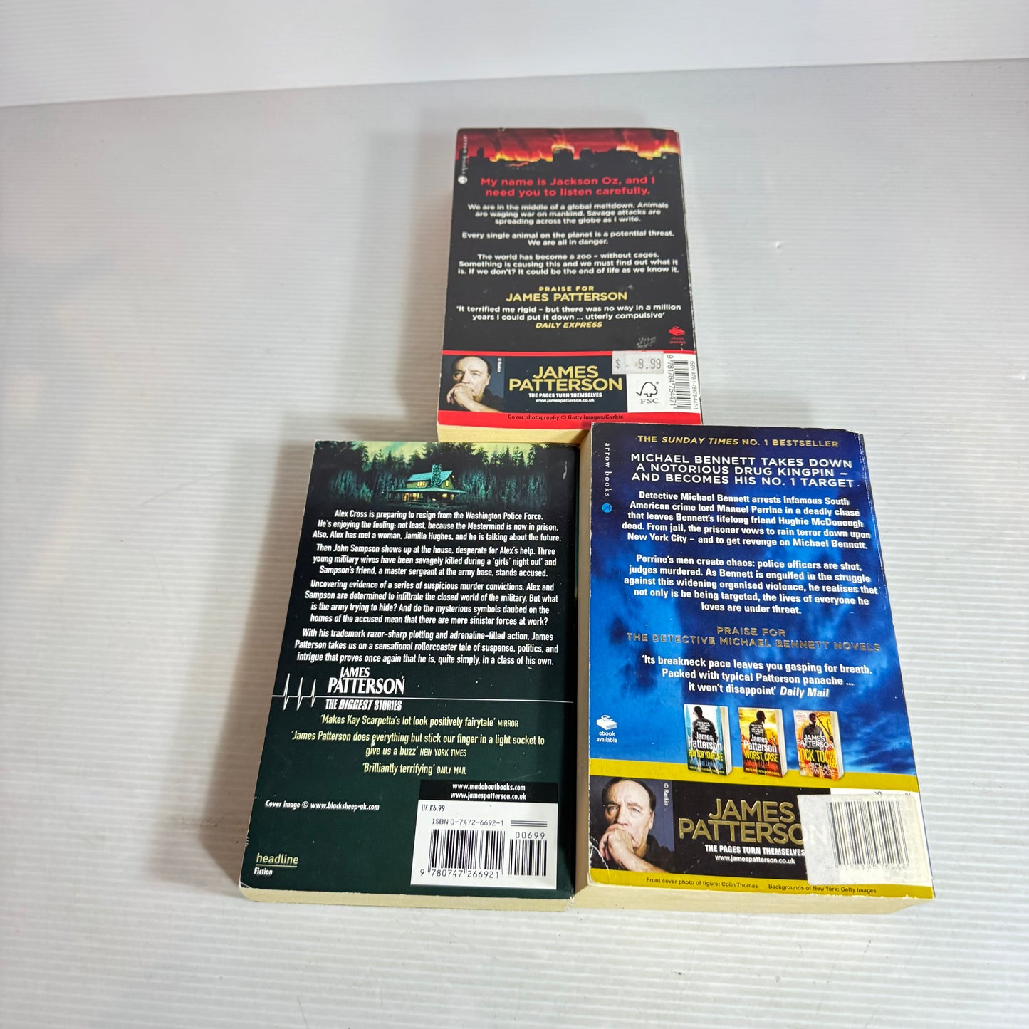 James Patterson Small Paperback Book Bundle x 3 : Zoo, Four Blind Mice, I. Michael Bennett (2971)