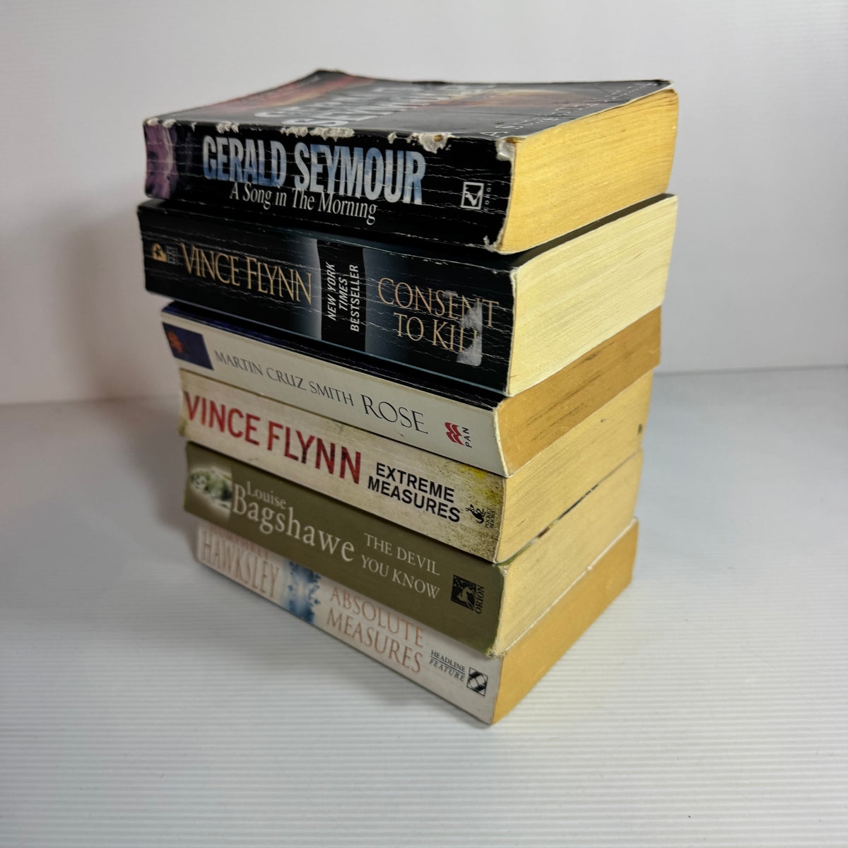 Crime Bundle x 6 : Rose - Martin Cruz Smith, A Song in The Morning - Gerald Seymour, The Devil You Know - Louise Bagshawe, Absolute Measures - Humphrey Hawksley, Extreme Measures & Consent To Kill  - Vince Flynn, (3455)
